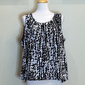 Jones Studio | Size 1X Sleeveless Geo Print Blouse